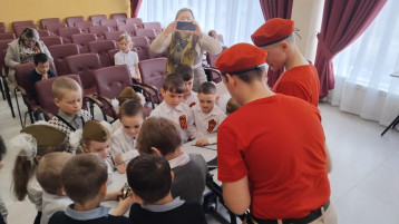 «Не забывайте подвигов солдата!» «Не забывайте подвигов солдата!».